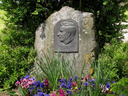 Gedenkstein Karl Grunder